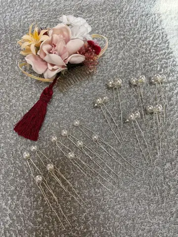 일본풍 머리 장식과 펄 핀셋