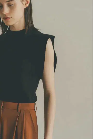 23ss CLANE SQUARE SLEEVE KNIT TOPS