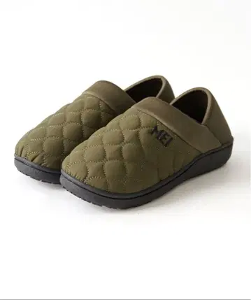 MEI 퀼팅 슬립온 올리브 색상