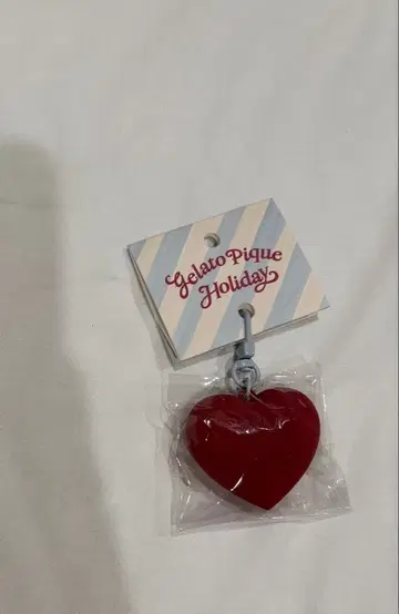 젤라또피케 팝업 스토어 참 리본 빨간색