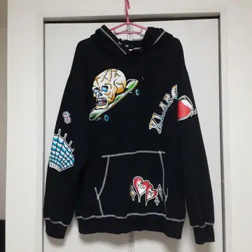 XLARGE 블랙 후드티 스컬 디자인
