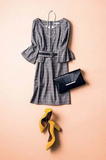 그레이 계열 체크 플레어 슬리브 원피스