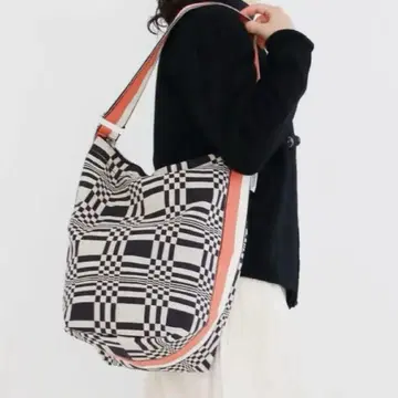 Johanna Gullichsen 테트라 숄더백 블랙 오렌지