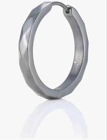 선착순 새상품 LION HEART 실버 다면체 후프 귀걸이 x 2