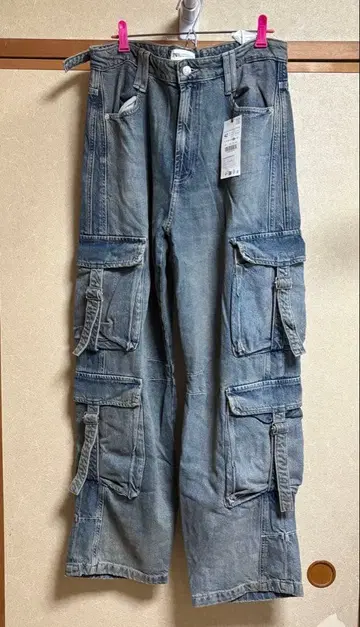 ZARA 카고 팬츠 사이즈 42 미사용품