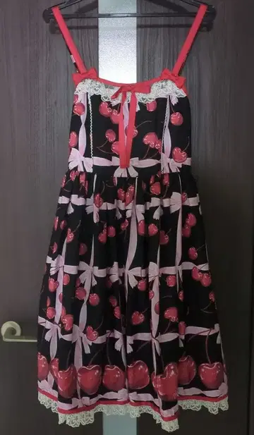 ANGELIC PRETTY 체리 패턴 오버롤 스커트