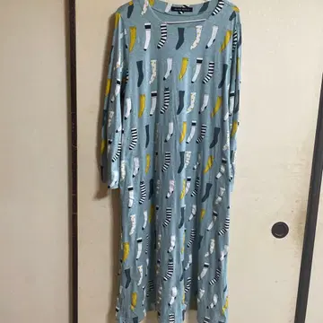 아츠코 마타노 양말 패턴 긴팔 면 100% 룸웨어 미사용 새상품 택 없음