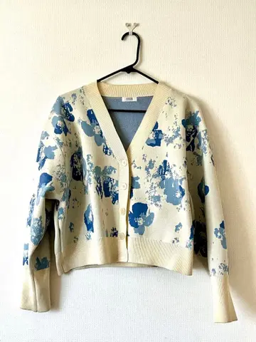 LOWRYS FARM 플라워 자카드 가디건