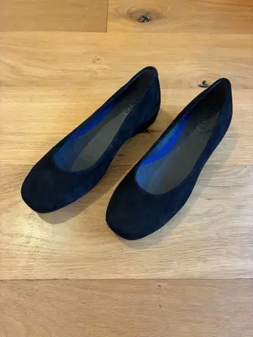 CAMPER 캠퍼 블랙 스웨이드 플랫슈즈