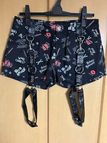 LISTEN FLAVOR 서스펜더 숏팬츠