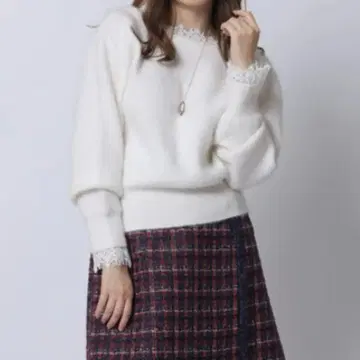 아푸와이저 리셰 레이스풀오버 화이트