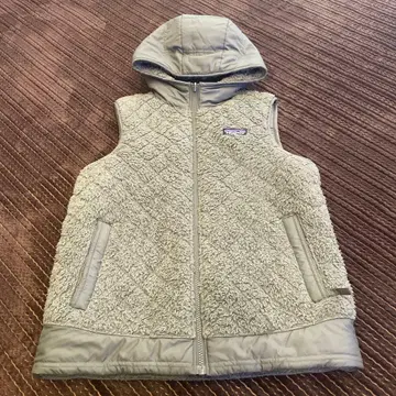 새상품급 patagonia 후드 부착 리버서블 베스트 S 카키