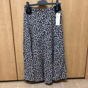 온워드 꽃무늬 플레어 스커트 사이즈 65-69