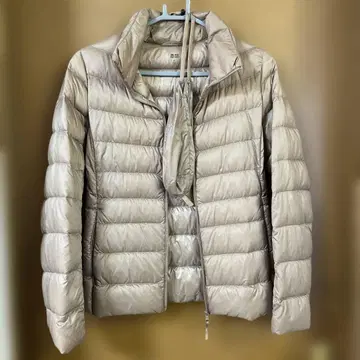 UNIQLO 베이지 울트라 다운 자켓 M