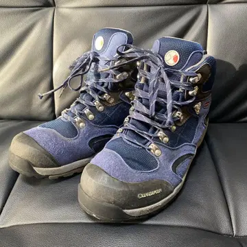 캐러밴 네이비 등산화 미드컷