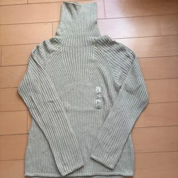 유니클로 U 리브 터틀넥 스웨터 L 베이지