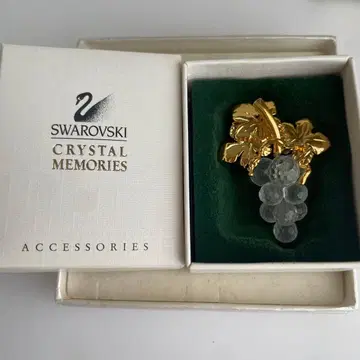 SWAROVSKI 브로치 #2059