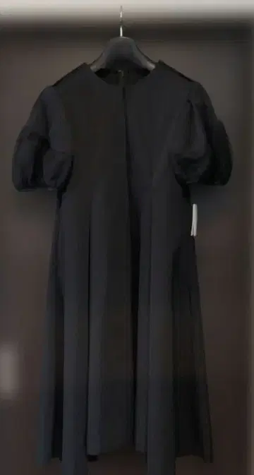 미사용 새상품 치카키사다 쉬폰 벌룬 슬리브 원피스