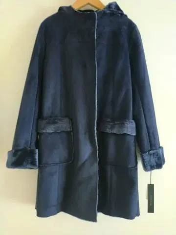 미사용 새상품 후디드 스웨이드 코트 무스탕 속기모 미들 기장 코트 네이비
