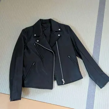 UNIQLO 블랙 더블 라이더 자켓 M 사이즈