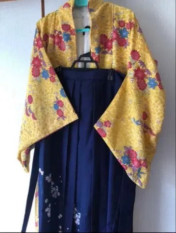 하카마 꽃무늬 네이비 코몬 기모노 옐로우 컬러 세트