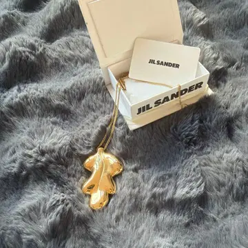 질 샌더 골드 목걸이