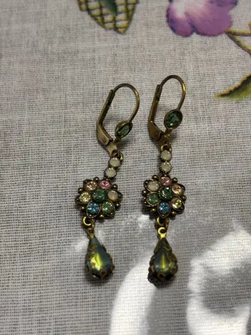 미하엘 네그린 꽃 모티브 드롭 귀걸이