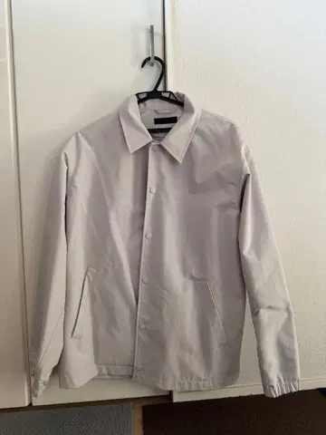 UNIQLO 라이트 그레이 나일론 자켓