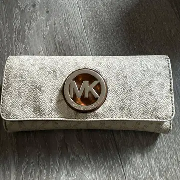 Michael Kors 베이지 장지갑