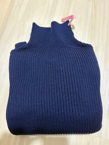 ANDERSEN-ANDERSEN 네이비 터틀넥 스웨터