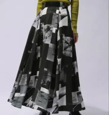 HARE 하레 포토 콜라주 스커트