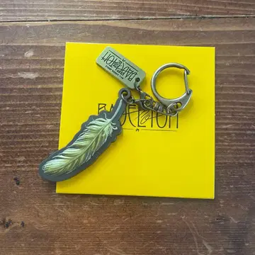 깃털 디자인 키링 바벨탑 후지사와 료카