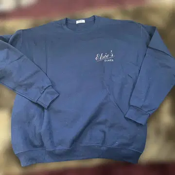 Elsie's Diner 로고 맨투맨 네이비