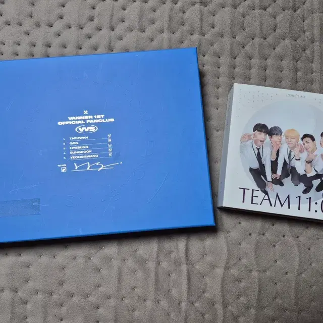 배너 VVS 1기 키트, 피크타임 11시 앨범 판매