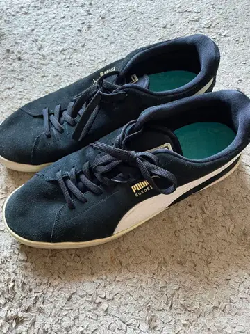 푸마 스웨이드 블랙x화이트 29cm