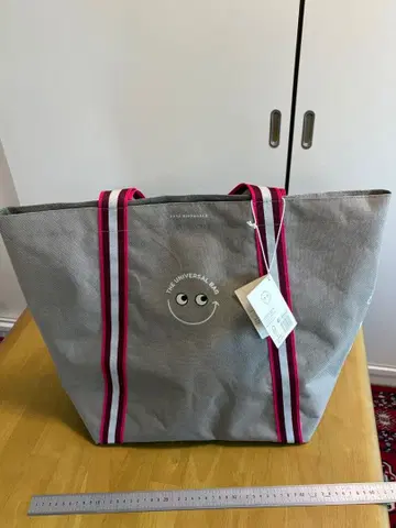 스마일 로고 그레이 에코백 (미사용 새상품)