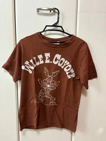 기무라 타쿠야 착용 와일리 코요테 T셔츠 브라운 S사이즈