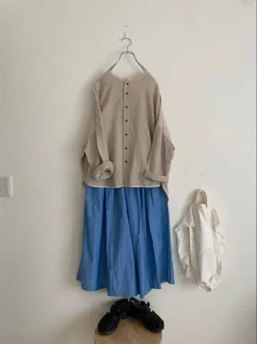 베티 스미스(Betty Smith) 코튼 모슬린 스칸츠 더스티 블루