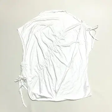 emmi 개더 볼륨 티셔츠 루즈핏 아이보리