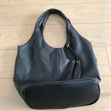 블랙 프린지 숄더백