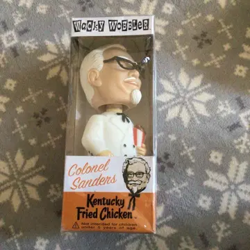 FUNKO 커넬 샌더스 켄터키 프라이드 치킨 흔들 인형