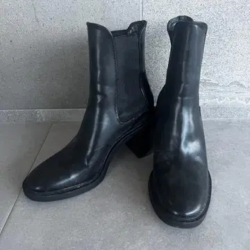 새상품급 ZARA 사이드 고어 부츠 24cm