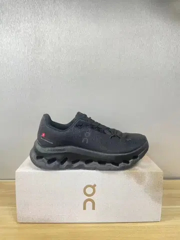 On cloudtilt 블랙 스니커즈 27cm