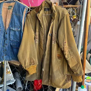 카다몬 올리브 그린 아트 프린트 자켓