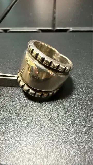 아론 앤더슨 반지