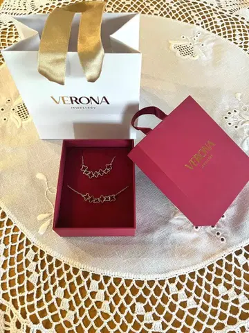 VERONA 실버 꽃 모양 목걸이와 팔찌 세트