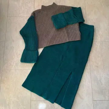 SLY 그레이와 터콰이즈 니트 스웨터 셋업 새상품