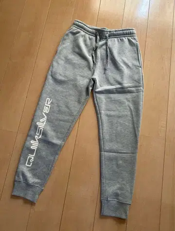 퀵실버 스웨트 팬츠 M 사이즈 미사용 새상품