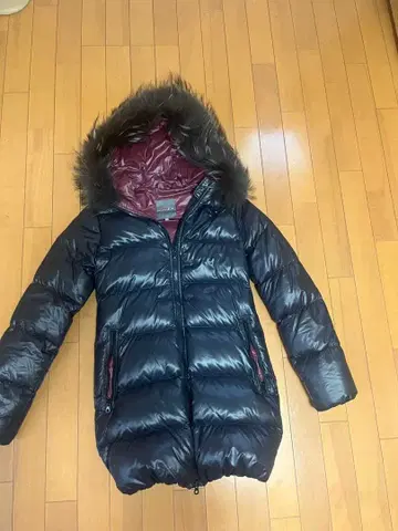 DUVETICA 블랙 다운 자켓 40