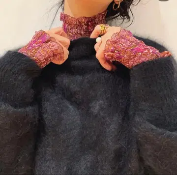 이에나 라부르클 퍼 니트 블랙